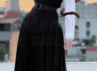 Choi Ji Yun的“约尔·福杰红裙”cos,更新一波,别说我没提醒你哟!