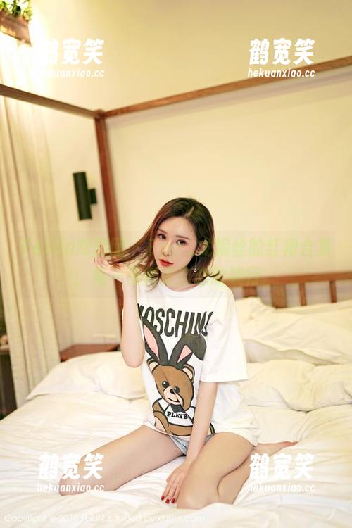 Feilin嗲囡囡-Egg_尤妮丝 Feilin嗲囡囡 - Egg_尤妮丝的红裙合集:每一张都是自恋的践行。