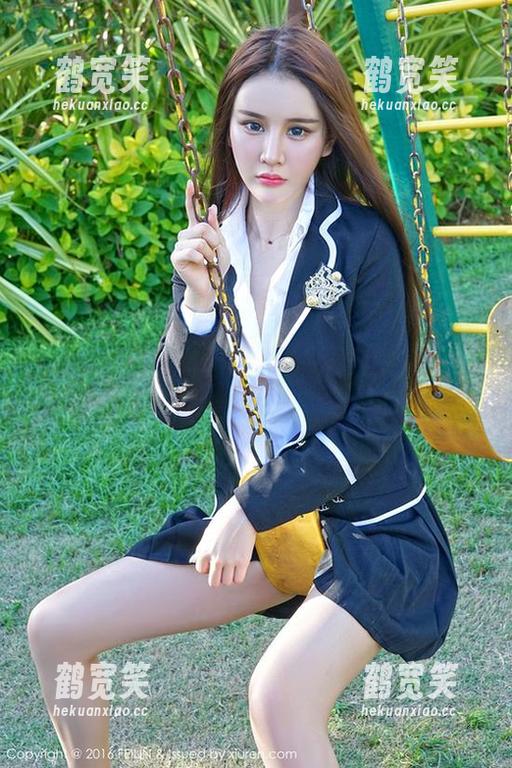 Feilin嗲囡囡-施忆佳KITTY Feilin嗲囡囡 - 施忆佳KITTY穿丝袜,图集里每一条腿都有话要说