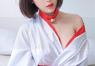 Kang Inkyung比基尼图包：下载完然后对着镜子比划，完全可以当模特！