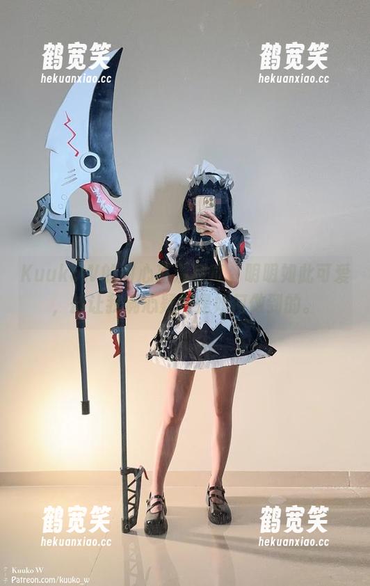 KuukoW KuukoW的甜心高清写真,明明如此可爱,却让我满心疑问是如何做到的。