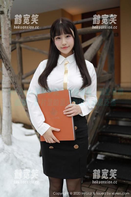 MFStar模范学院-温心怡 MFStar模范学院 - 免费福利,职业装照翻身,图片里的温心怡让人心思泛滥