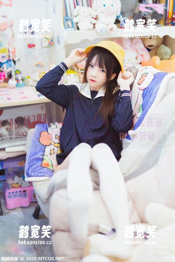MTYH喵糖映画 - 注目lovely呆玄在浴缸里的原图，水面平静但心底小波动