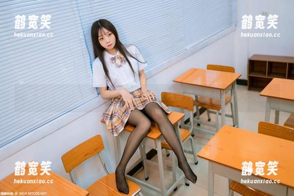 MTYH喵糖映画 喵糖映画的无圣光图集:丝袜少女吊带秀,柔软又不失风情