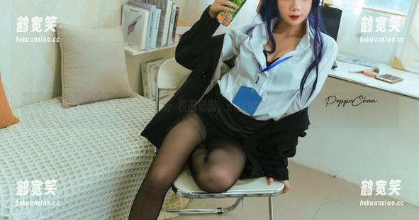 PoppaChan PoppaChan:校园逛逛,cos的分享环游记!