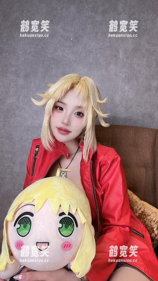 PuyPuyChan 一不小心掉进PuyPuyChan的死库水,美图中就那样游来游去!