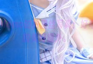 Sayo Momo的裤里丝写真:好奇心驱动的美好意外。
