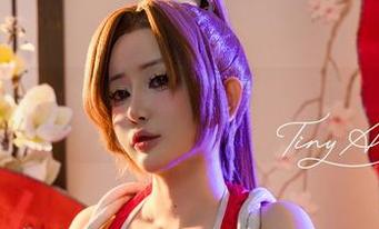 “Tiny Asa的制服,每张照片都是在给我点拨着一种’职场变装’的懵懂…”图片分享喔!