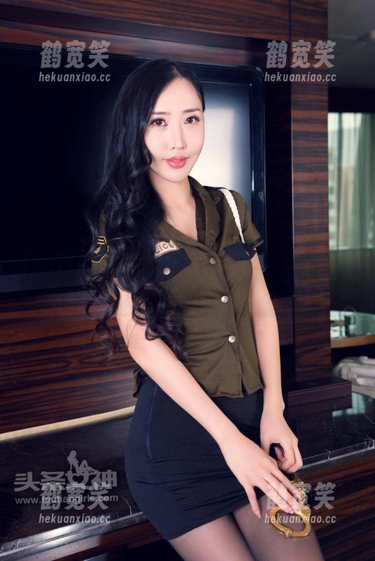 TouTiao头条女神-李媛媛 TouTiao头条女神 - 一部作品,李媛媛的裸足让我觉得…这手指像是陶土捏的