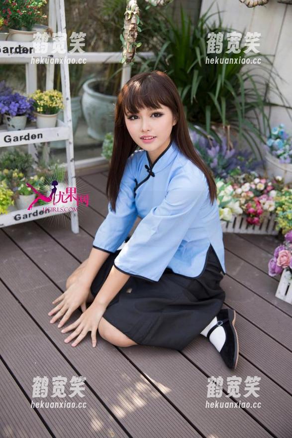 UGirls尤果网-李思宁 UGirls尤果网 - 职场风云再起!最新图集中,李思宁的职业装似乎比咖啡更提神。