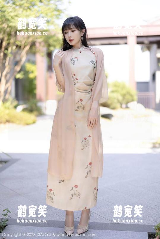 XIAOYU语画界 - 有了潘朵拉Laa的内衣图库，分享快乐的同时还得小心心脏病发作！