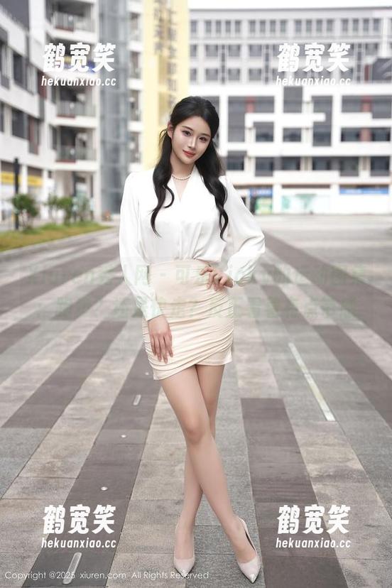Xiuren秀人网-可乐Vicky Xiuren秀人网 - 可乐Vicky的运动图集:跑步?还是快走?反正看着有点带感