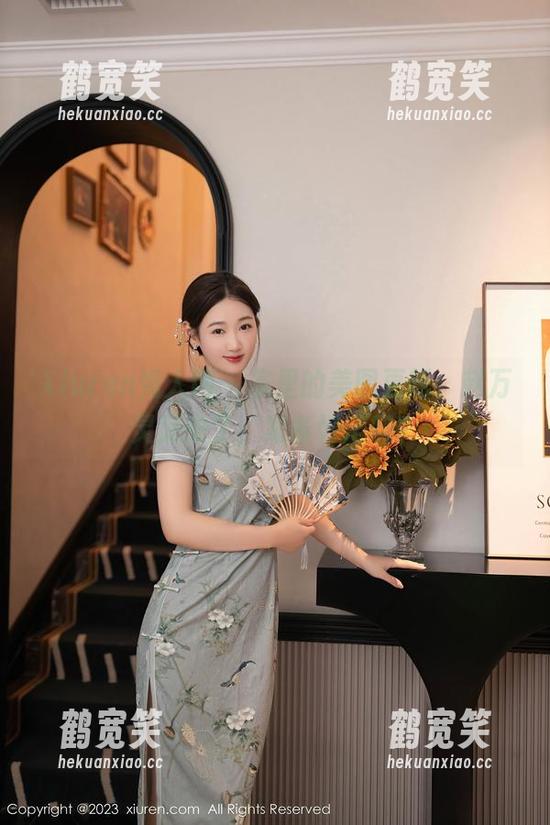 Xiuren秀人网-赵万灵 Xiuren秀人网 - 家里的美图更新,赵万灵又来了,准备好了吗?