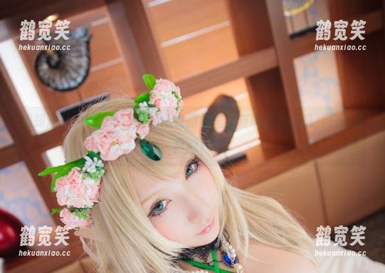 想知道サク(saku)最新睡衣图集里又有哪些小心机，只能默默翻！