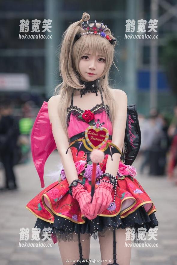 五更百鬼 私房里的五更百鬼,长腿见证不平凡的美图神话!