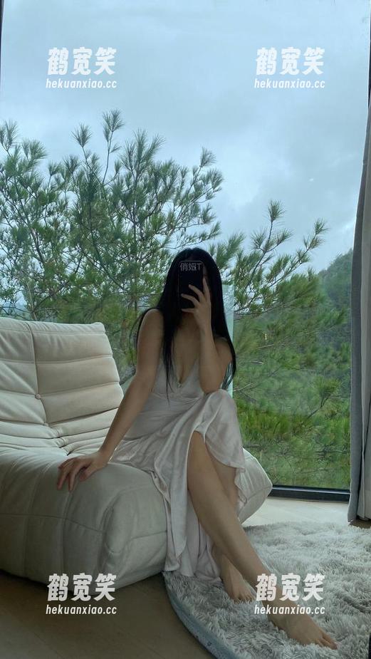 微密圈 - 终于理解为何俏妞t的短裙总让我回眸，原图和写真都在说：我很认识她！
