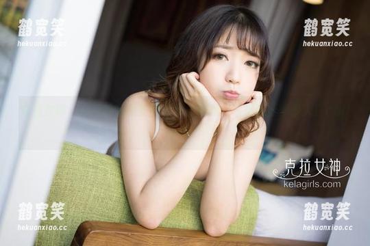 克拉女神 - 小芹的私房美脚合集，看看这双脚能让多少人打call！