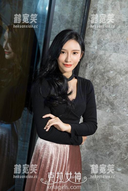克拉女神-瑞莎 克拉女神 - 瑞莎的全套镂空写真,掀起了一丝不可言说的好奇