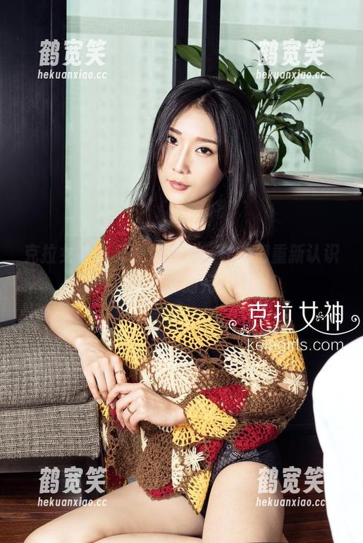 克拉女神-芊芊 克拉女神 - 又是她,芊芊让我们重新认识了美图和丝袜的完美组合!