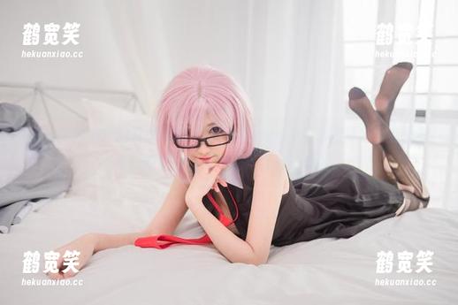 南桃Momoko 一波新鲜出炉的夏季气息,南桃Momoko的套图更新,有没有想一同吹呀,氧气还是特别充沛的。