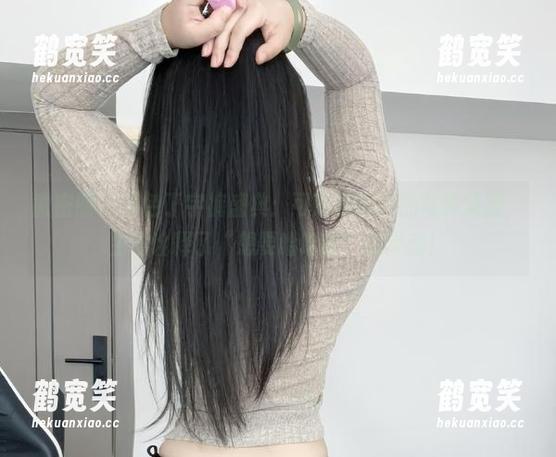 可爱的肉巴 微密圈 - 黑色丁字裤盛典:可爱的肉巴的写真集里,生动诠释了“想要哈哈哈”的灵魂!
