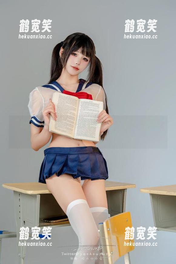 “咬人小小兔”分享的图包：看完不想眨眼的美足