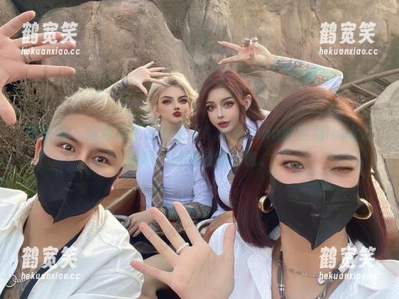 希希Gina 微密圈 - 信息量很足的图片,希希Gina的空姐look万能啊,精选值得一瞧。
