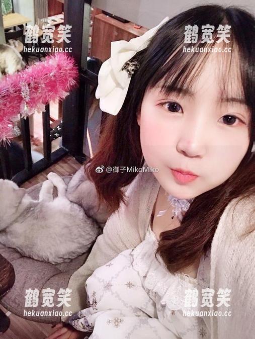 御子Yumiko 透过御子Yumiko的镜头,修女图集全套竟然这样的。