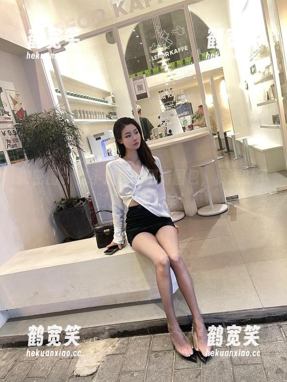 是小逗逗 微密圈 - 是小逗逗的剧情图包,资源时不时来个大翻车!