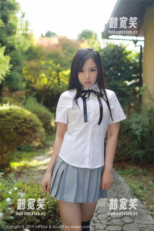 模范学院-Baileys香儿 模范学院 - 打开Baileys香儿的图包才发现,这“裤里丝”无意间刺激了我多少思绪。