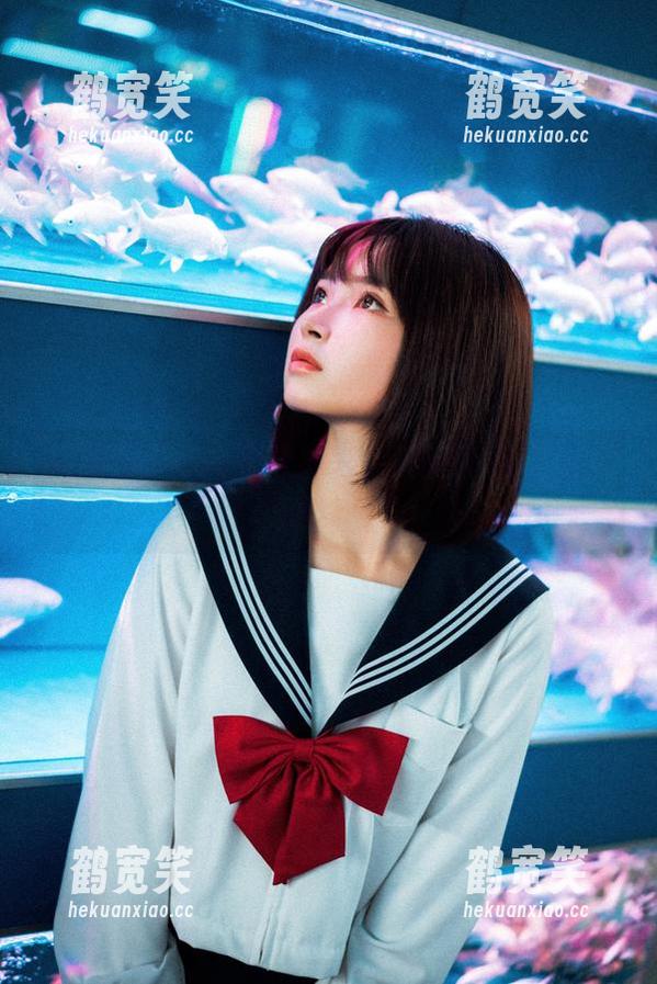 河豚抚子cos大放异彩，美腿作品让人不忍挑剔。