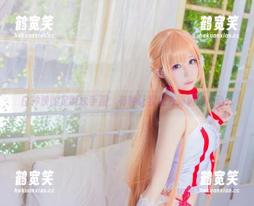 白神泱 白神泱的定制水手服,有种让我想去海边的冲动...