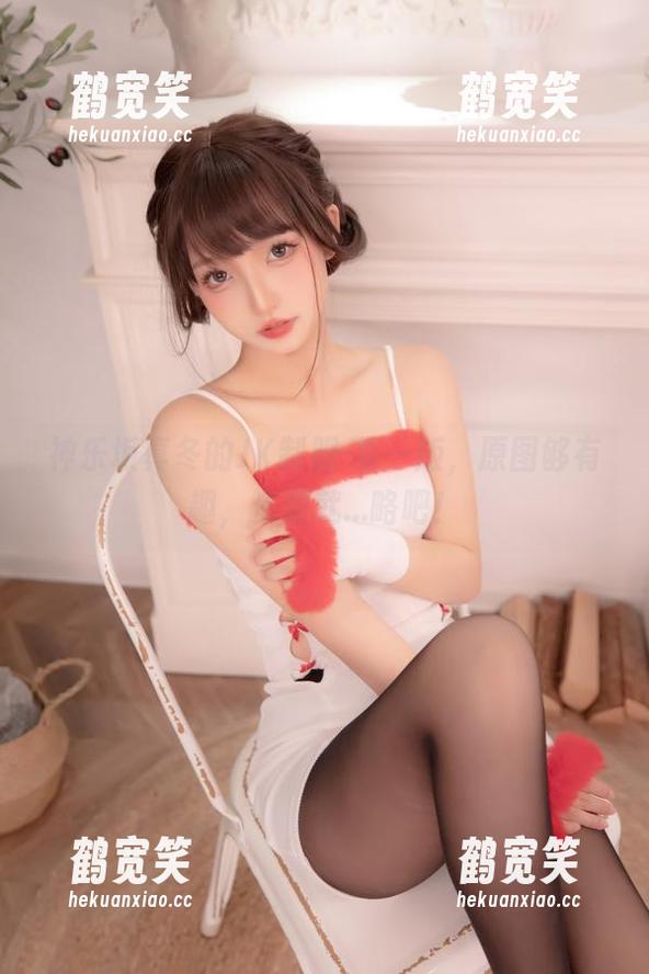 神乐坂真冬的JK制服-第一版，原图够有趣，资源就...略吧！