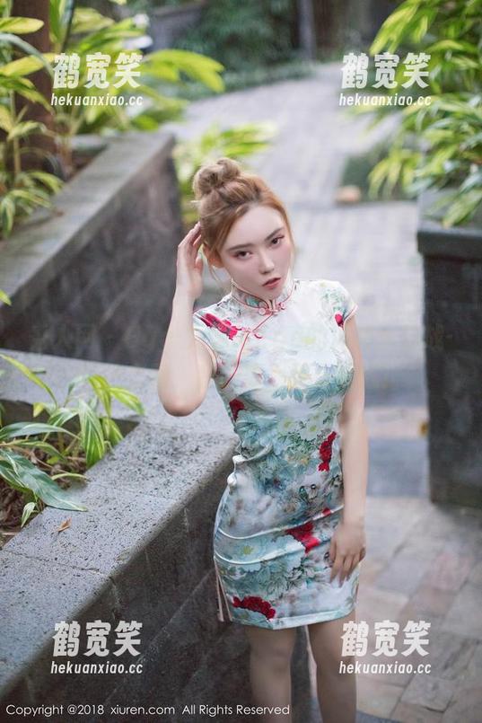 秀人网-Egg-尤妮丝Egg 秀人网 - Egg-尤妮丝Egg的泳装大作战-精选套图,我们要为夏天而战!