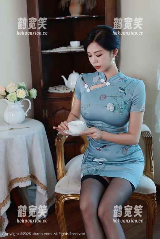 秀人网-坏兔子 秀人网 - 图库收录新作!坏兔子的双马尾,这个造型有点意思!