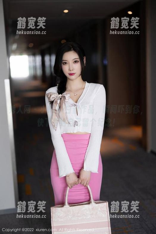 秀人网-小Kiki 秀人网 - 小Kiki白丝作品,瞬间吓到你,快下载给自己留个纪念!