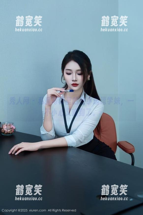 秀人网-是小逗逗 秀人网 - 私房写真里的是小逗逗学妹,一不小心又瞄到了。