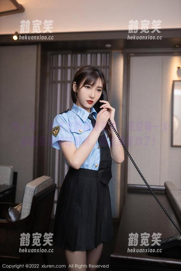 秀人网-林文文 秀人网 - 林文文的旗袍美图,感觉每一步都像是在拍时装秀,朋友圈要炸了!