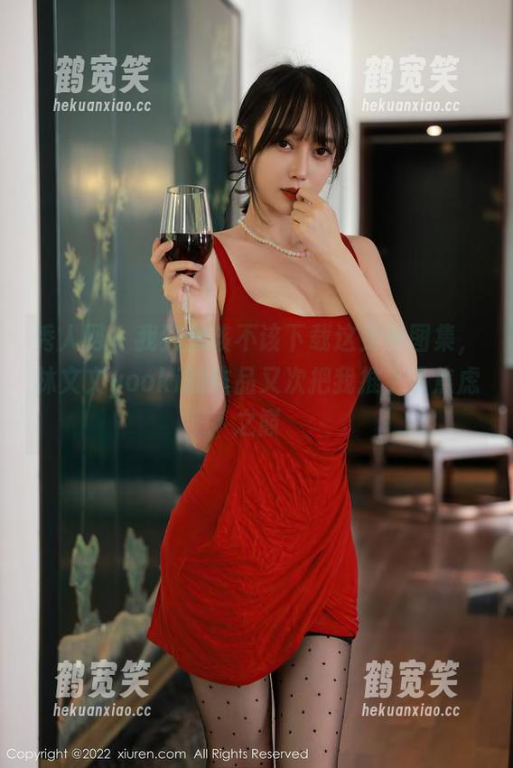 秀人网-林文文yooki 秀人网 - 我到底该不该下载这女神图集,林文文yooki的作品又次把我推上了焦虑之巅