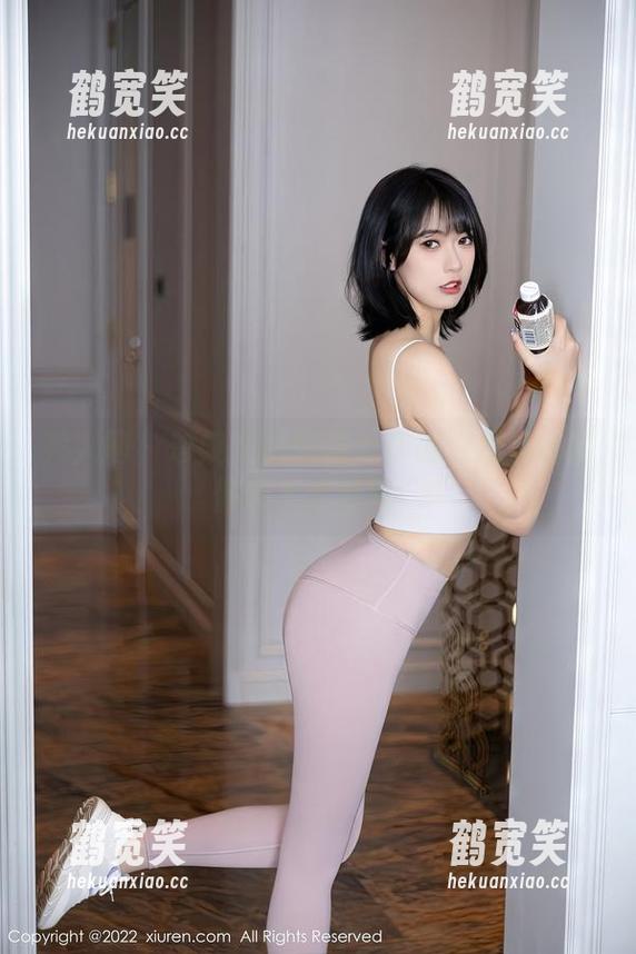 秀人网 - 珍妮花的网袜大作战：观看的时候请不要眨眼！