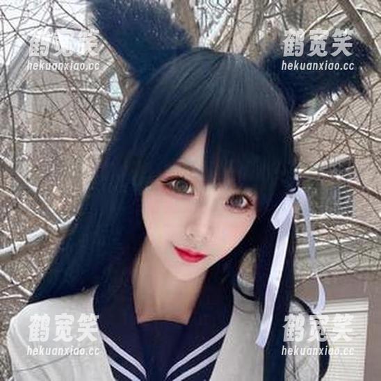 “章鱼小童谣姐姐”越来越奇妙了，图册里的造型让我好奇她另外一面的想法。