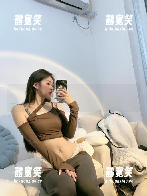 粉色的猪陈佩奇 微密圈 - 看,粉色的猪陈佩奇的作品里,有个福利求助的臭脚!