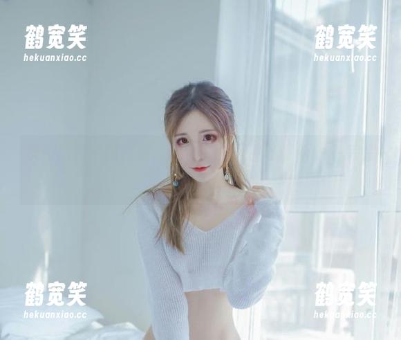 翎柒菜菜 灰丝图片一键获取,翎柒菜菜又来了,听说看完会爱上那种轻松感
