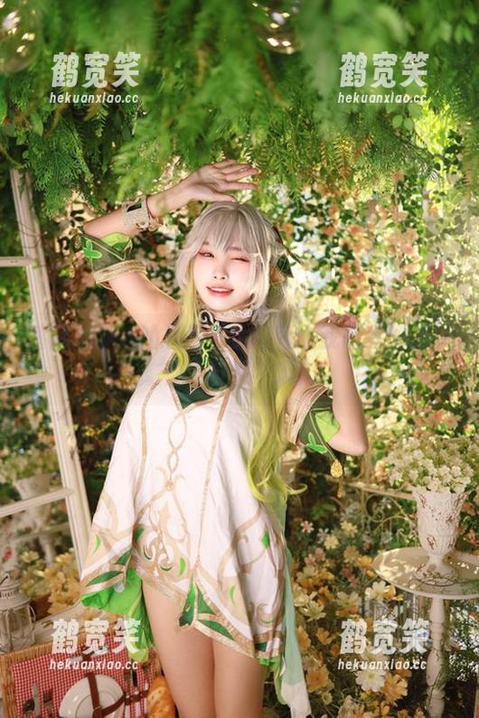落落Raku 落落Raku的恶役千金写真:我喜欢的另一种“反派”风!