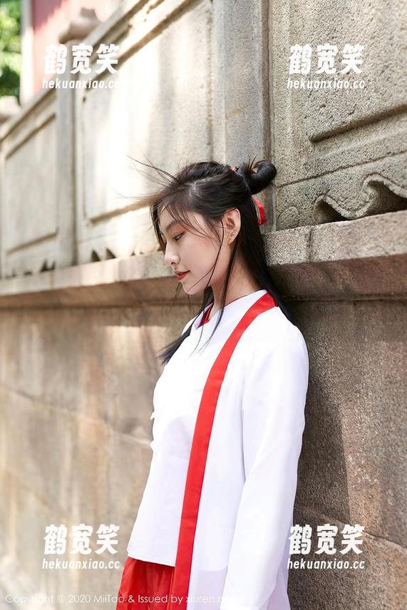蜜桃社-真希 蜜桃社 - 图库更新!不敢相信真希的学妹竟然在高清拍摄里如此动人!