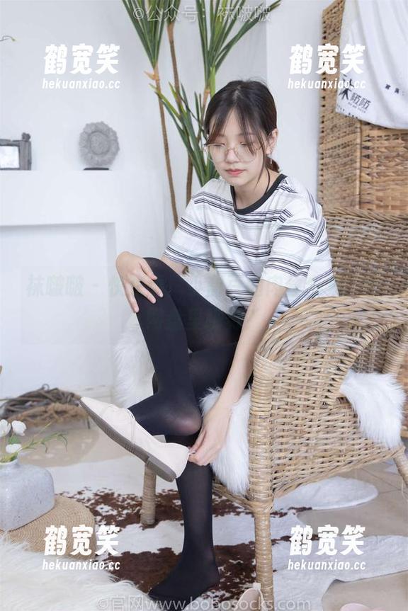 袜啵啵 - 快来看！小甜豆的肉丝合集，在网盘里跳舞？