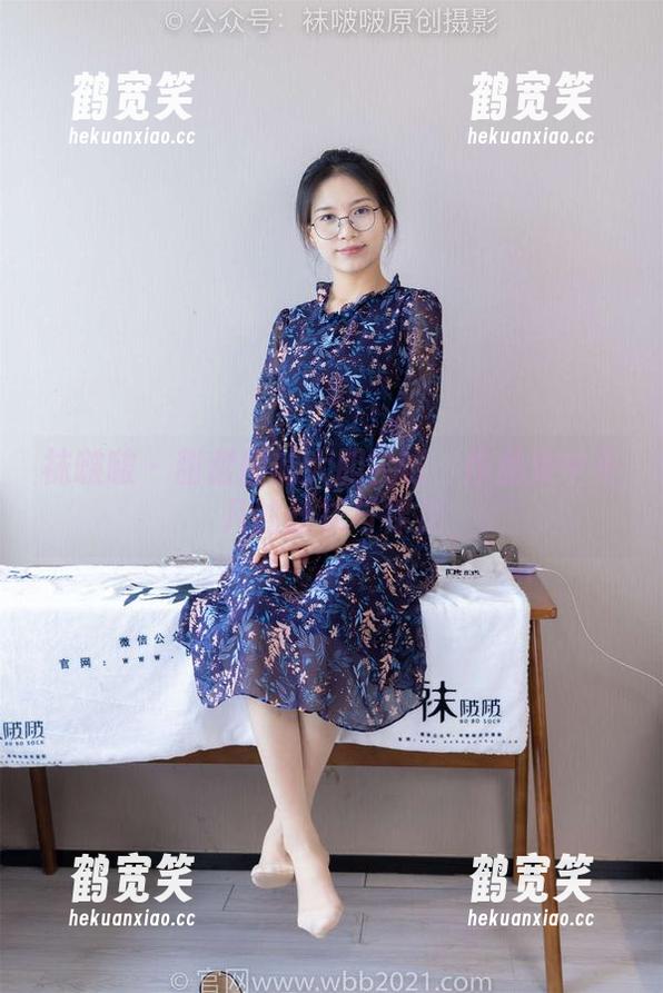 袜啵啵-甜甜圈 袜啵啵 - 甜甜圈的大胆尝试:作品集中不凡的丝袜与裸足