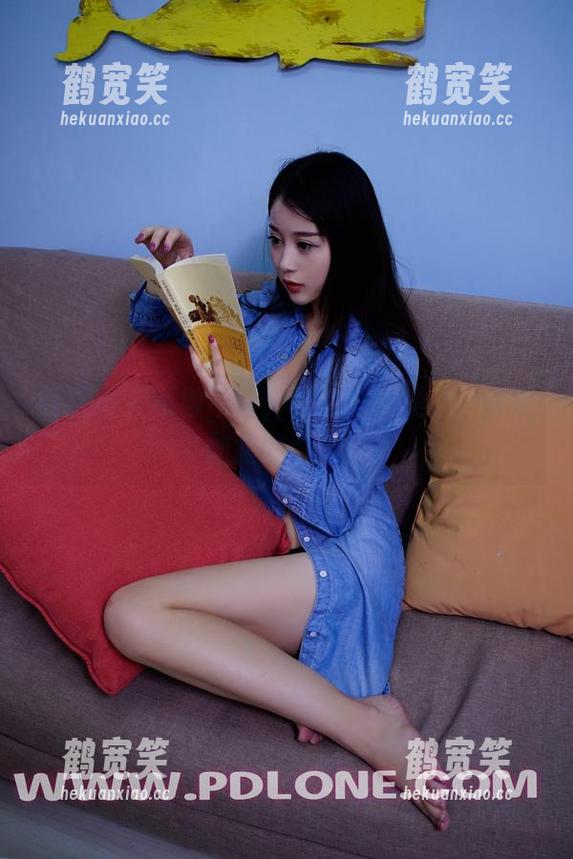轰趴猫-温心怡 轰趴猫 - 不得不说,温心怡的美足,原图加持才真实。