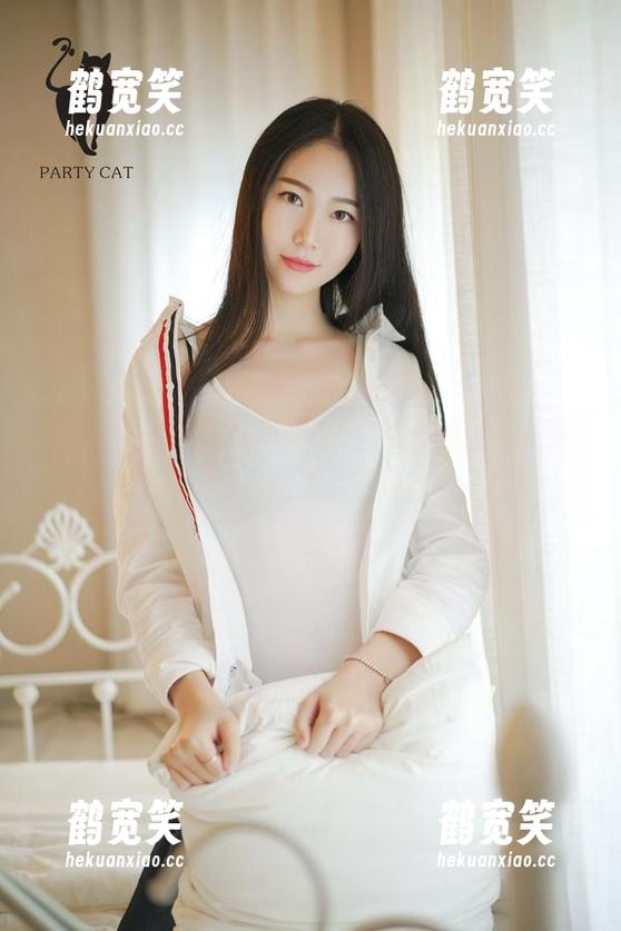 轰趴猫-陈雅漫 轰趴猫 - 原图讲真话,陈雅漫的妹妹在最新的一组中居然透露出点点小心思