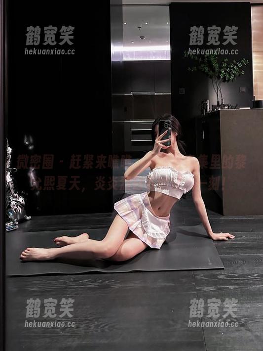黎允熙 微密圈 - 赶紧来瞧瞧,高清写真集里的黎允熙夏天,炎炎烈日下的轻松一刻!